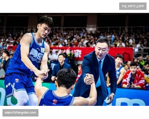 青岛队杨瀚森王睿泽内外结合 刘维伟打造青年军